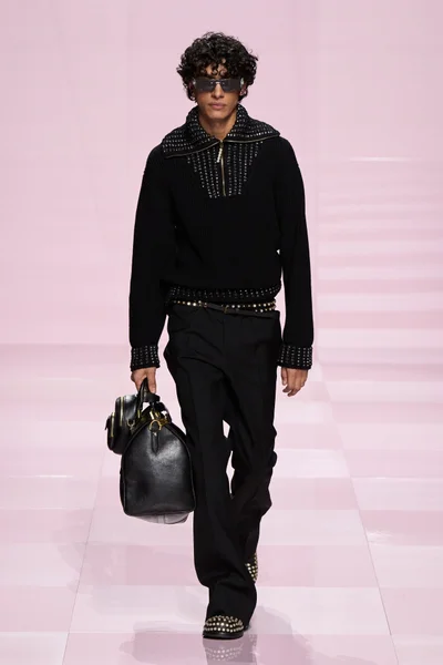 Look 64